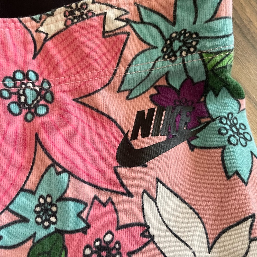 Nike floral workout leggings - Picture 2 of 4